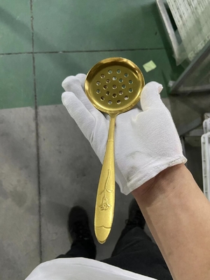 Professionele automatische goudkleurige PVD vacuümcoatingsmachine voor tafelgerei