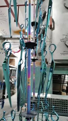 PVD-machine voor het bekleden van handdoeken en rekken met goud, titanium en pistool