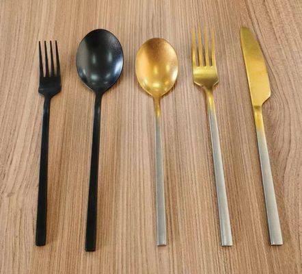 Roestvrijstalen meubelkraan met grote capaciteit, PVD-titaniumcoatingmachine voor hard plastic