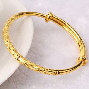 Foshan Grote Capaciteit Volautomatische Energiebesparende PVD Coating Machine voor Tafelgerei en Hardware