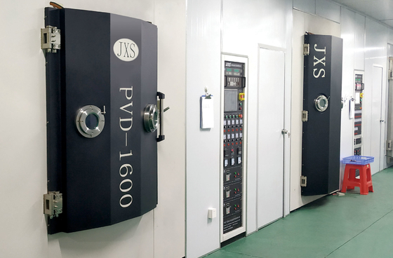 PVD-coatingsysteem voor roestvrijstalen meubels met een verwarmingssysteem