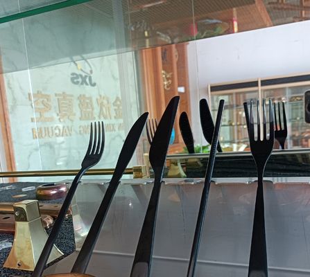 Multi-Arc Ion Vacuüm Coating Machine Metalliseren PVD Coating Machine Voor Keukengerei